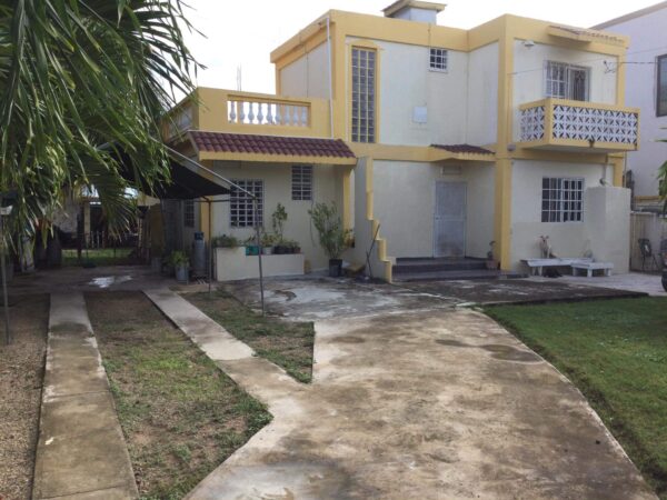 Cozy Belizean Home in Corozal Town